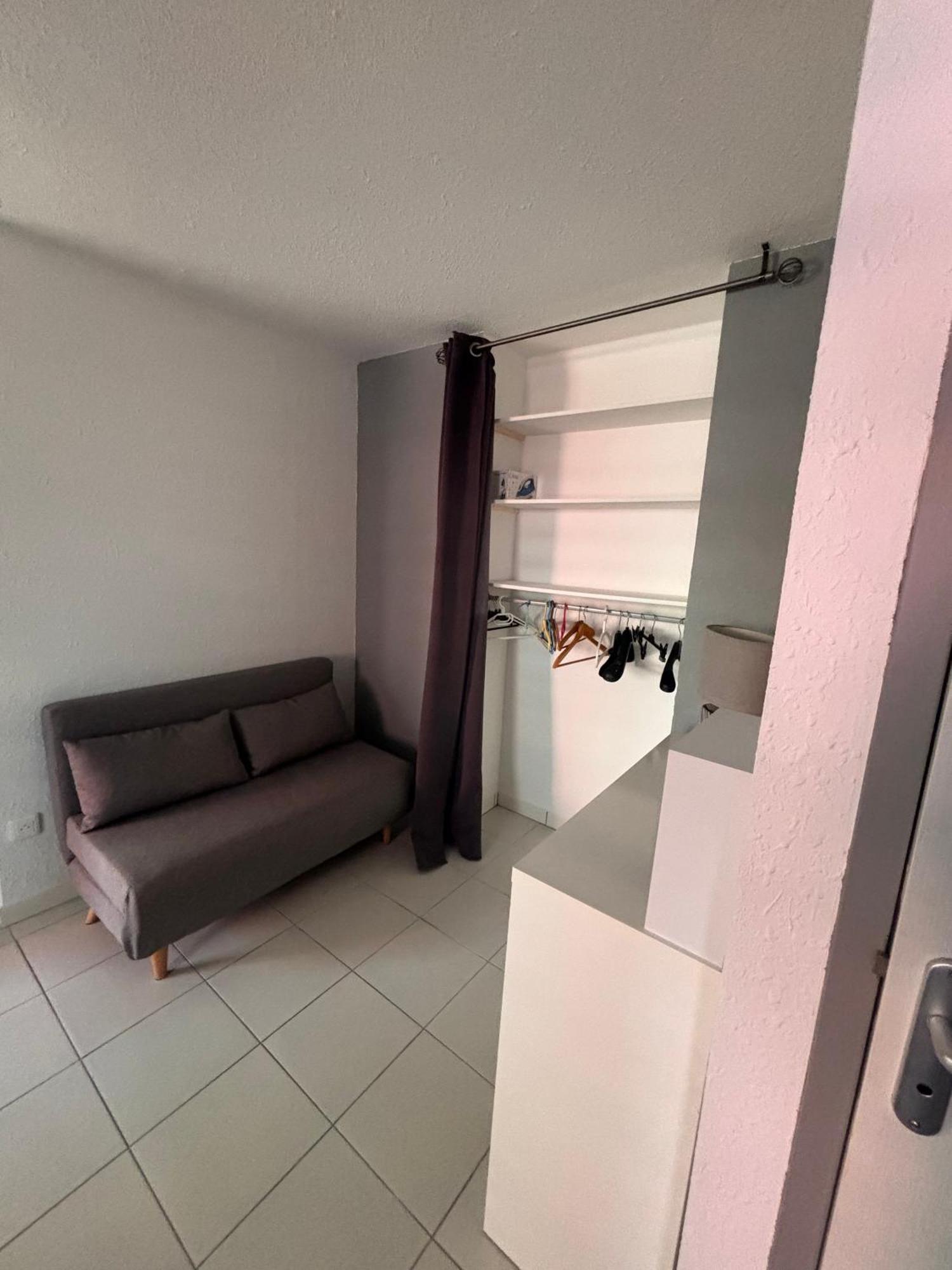 Classe 3 Etoiles Charmant Appartement Cosy Sur Sete Proche De Toutes Commodites, Parking Prive エクステリア 写真