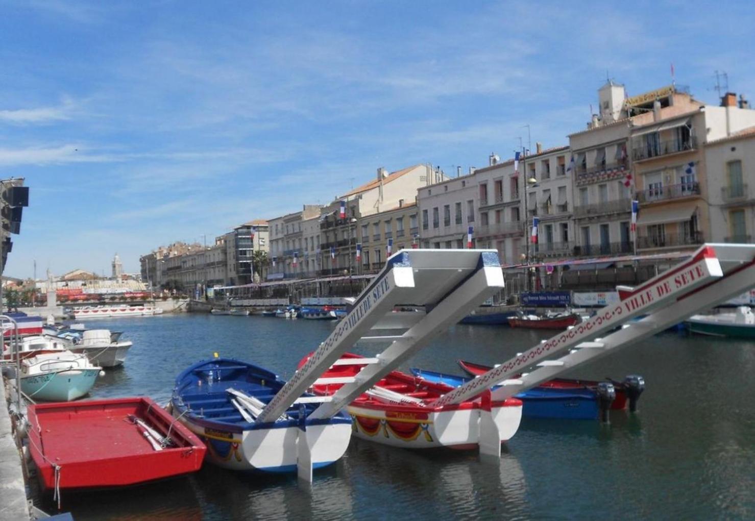 Classe 3 Etoiles Charmant Appartement Cosy Sur Sete Proche De Toutes Commodites, Parking Prive エクステリア 写真